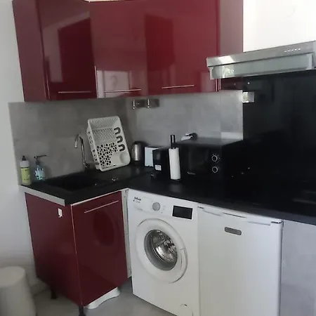 studio cabine piscine parking au couchant