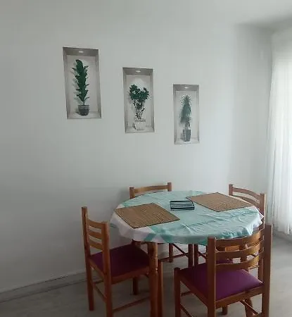 Piscine Au Couchant Apartment *